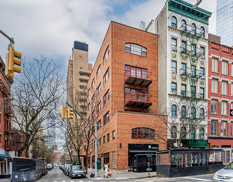 202 Spring Street / 84 Sullivan Street